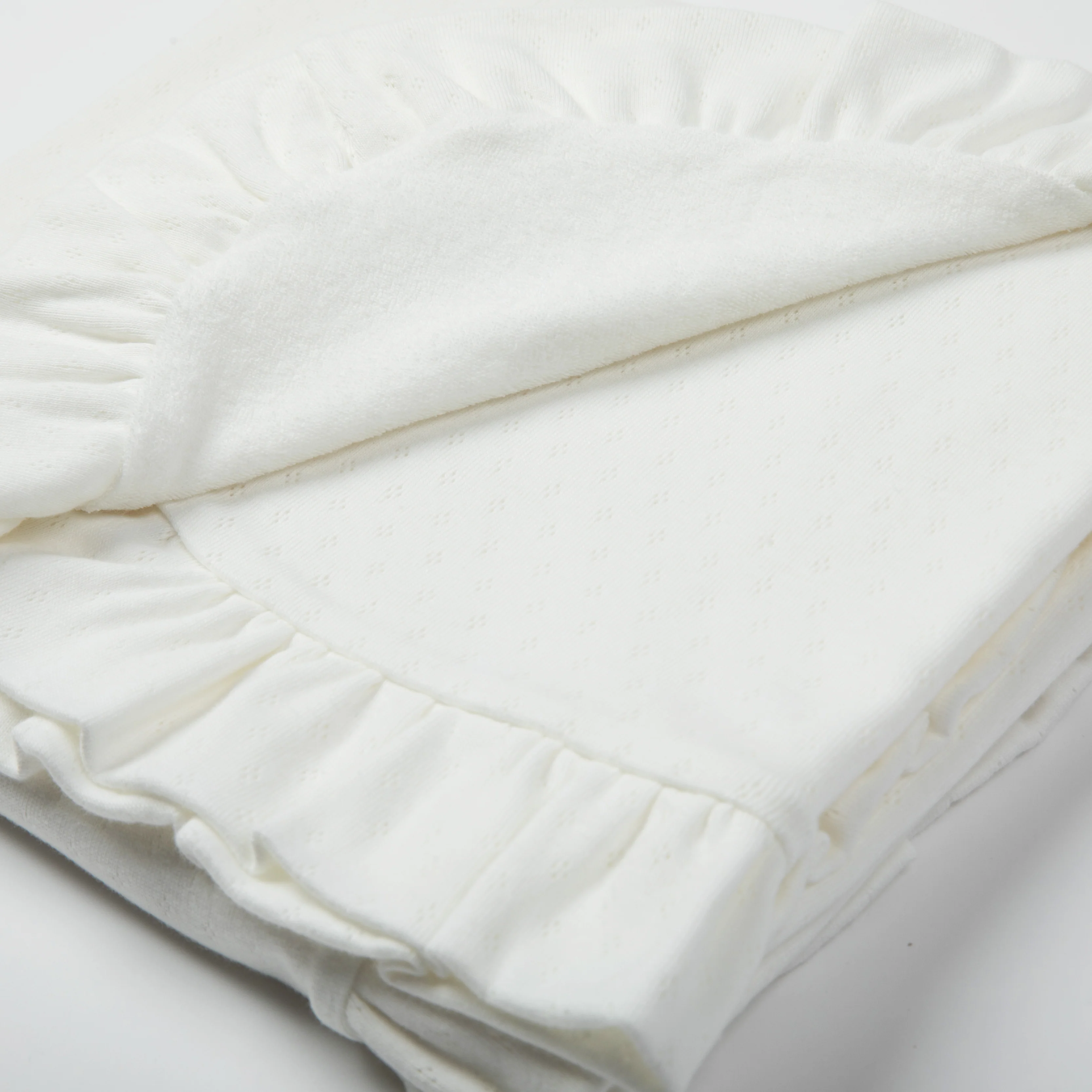 Mantita Volante Holey Blanco - Image 3