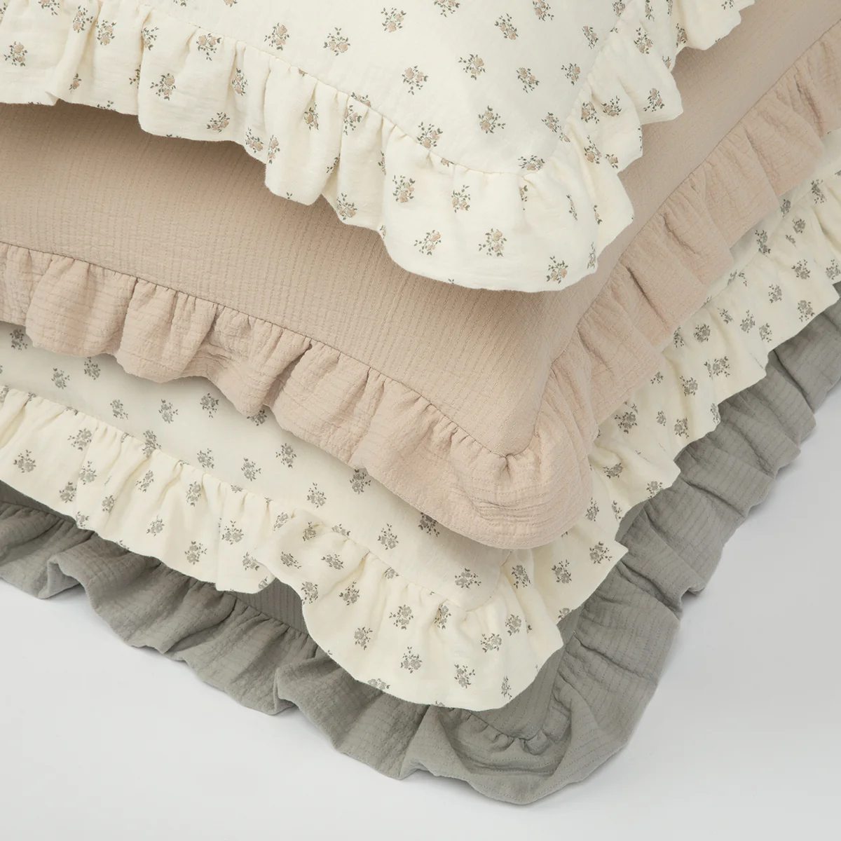 Cojín Ruffle Blossom Rose - Image 2