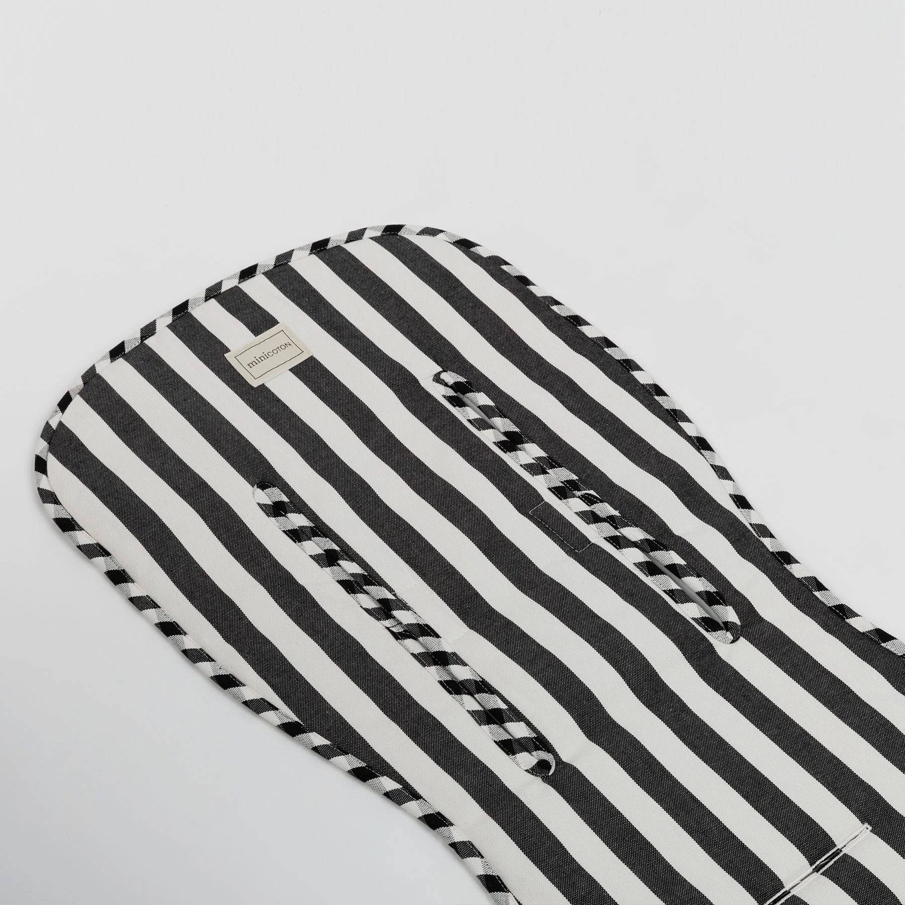 Colchoneta Black + White - Image 2