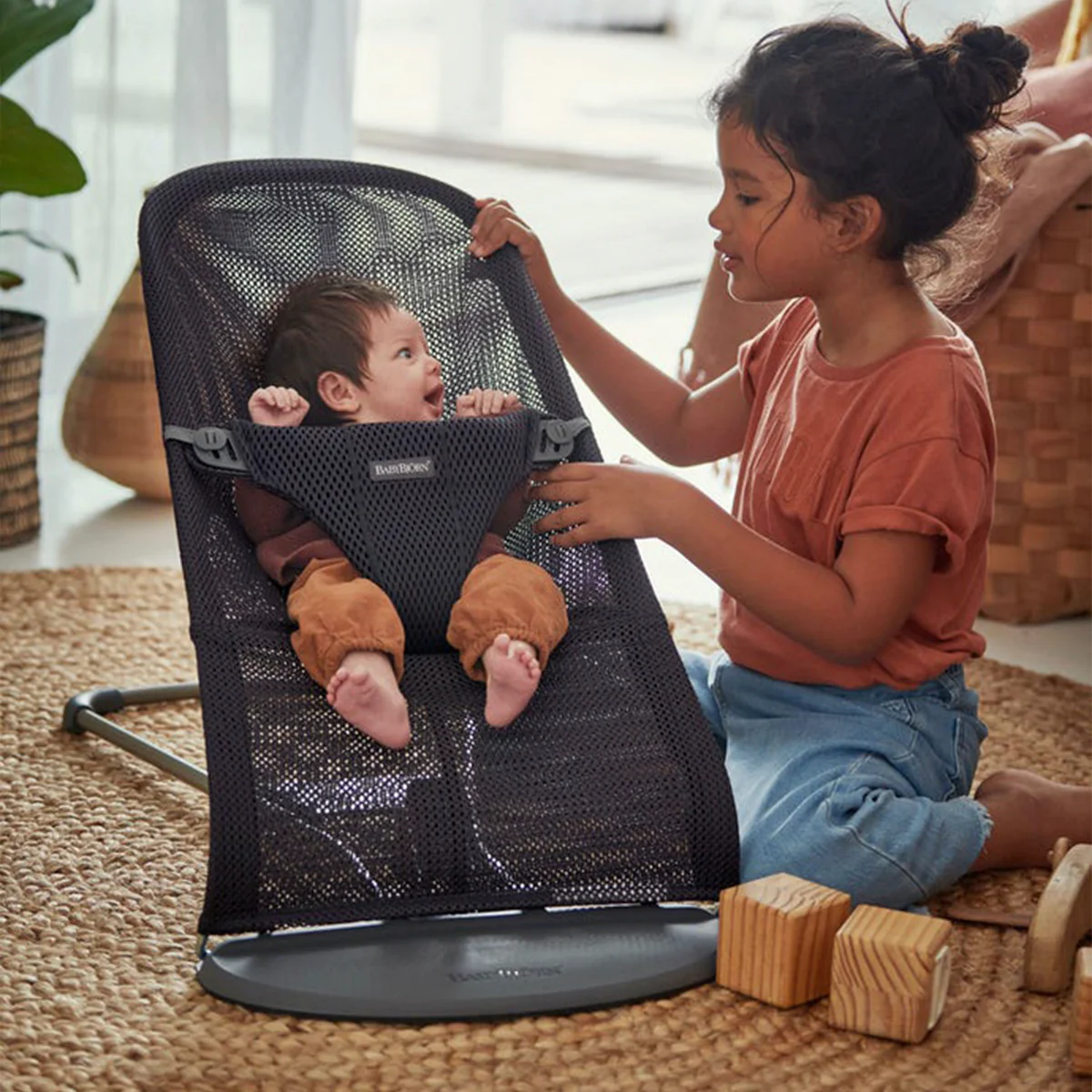 Hamaca Babybjorn® Bliss Mesh - Antracita - Image 2