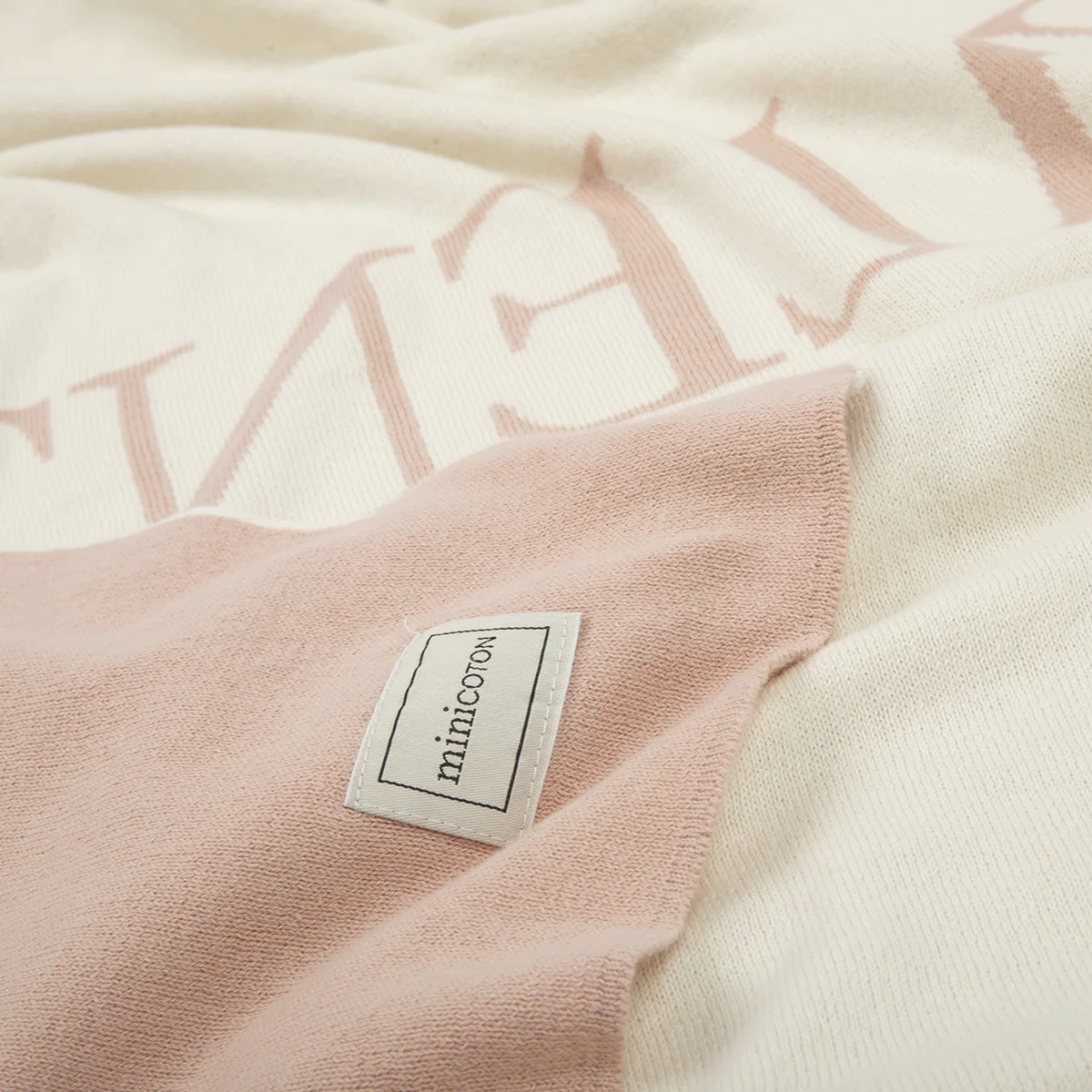 Manta Nombre Rosa- Personalized - Image 2