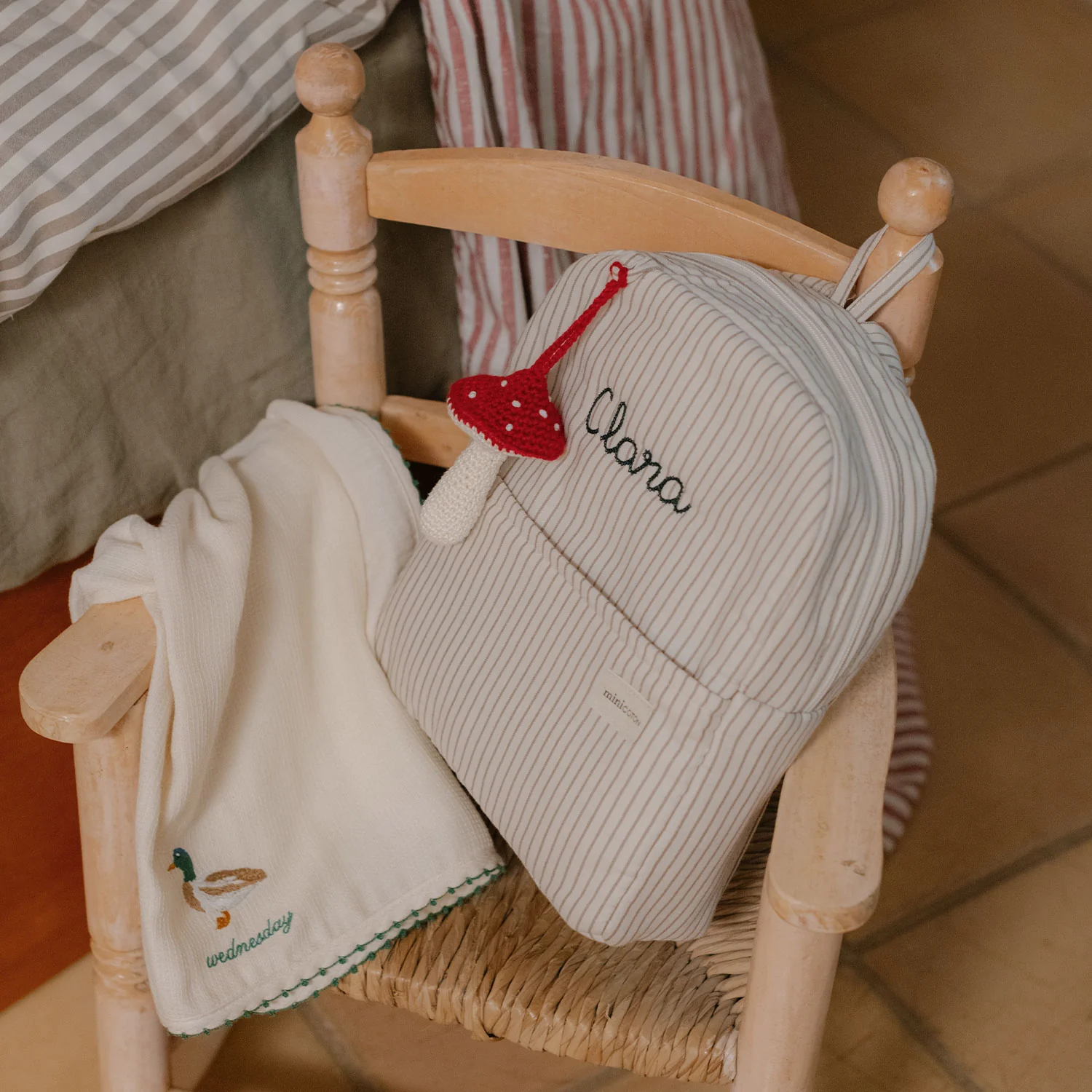 Mochila Beige Stripes - Image 2
