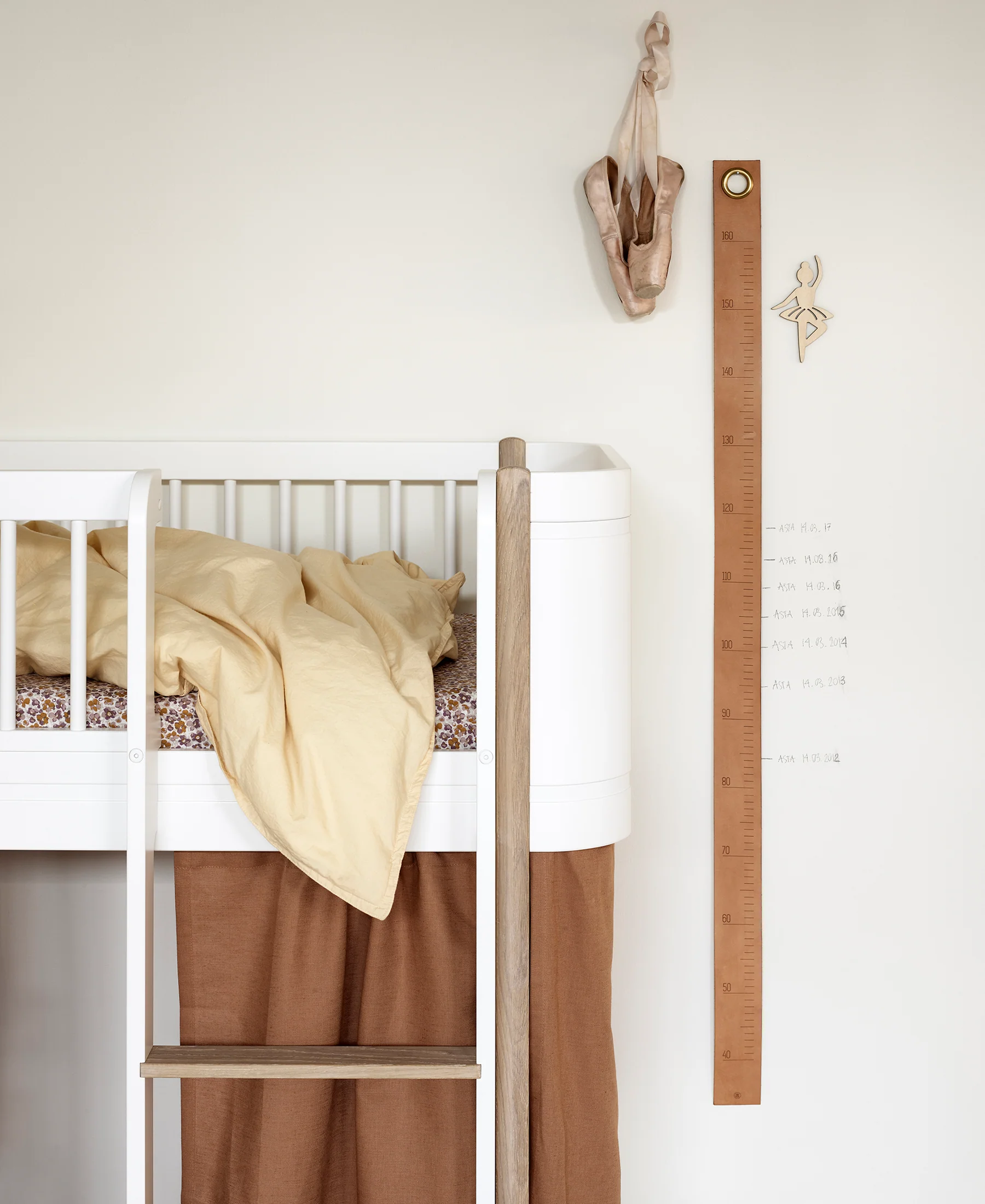 Oliver Furniture Wood Mini+ Low Loft Bed - Image 8