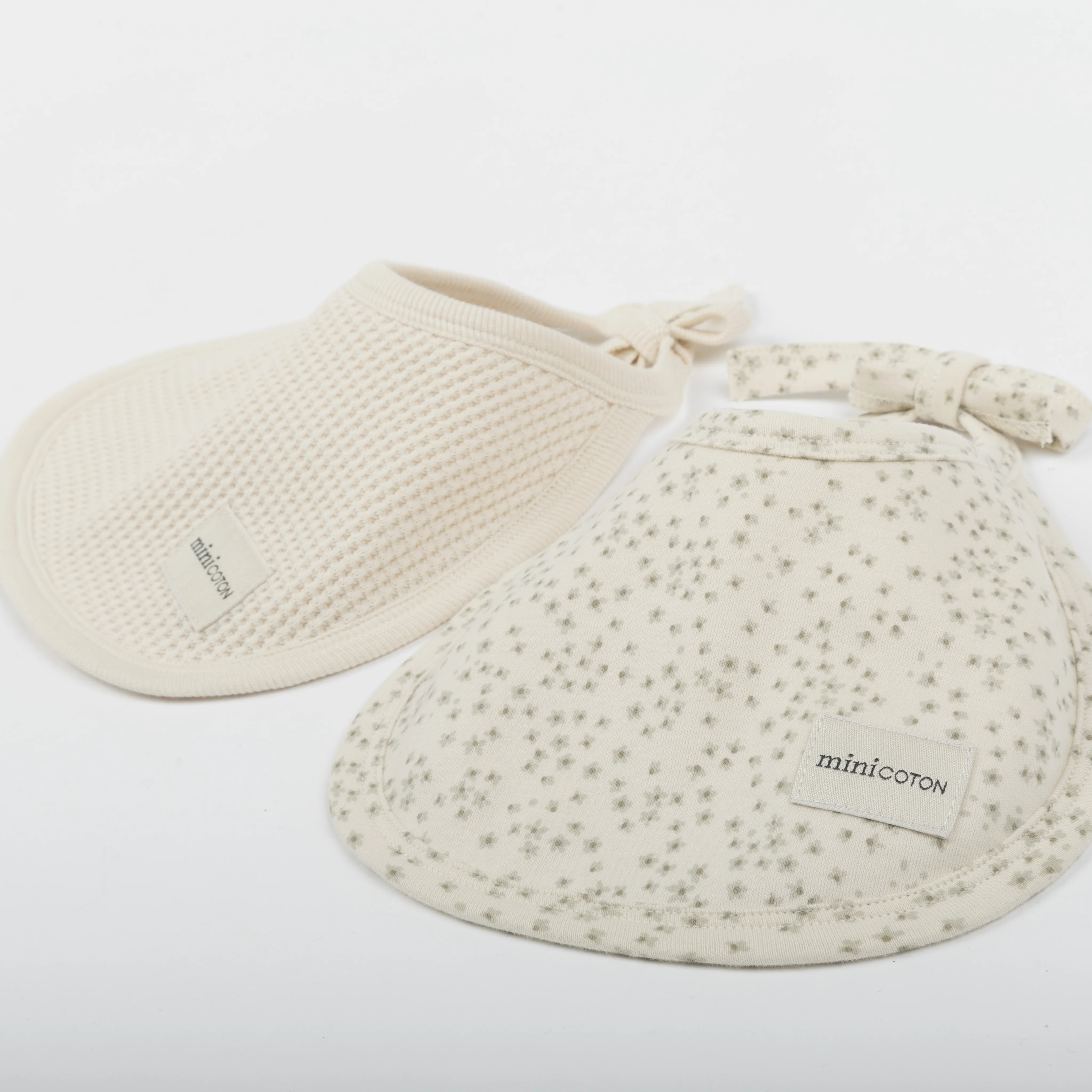 Pack Baberos Flor Greenhouse - Image 4