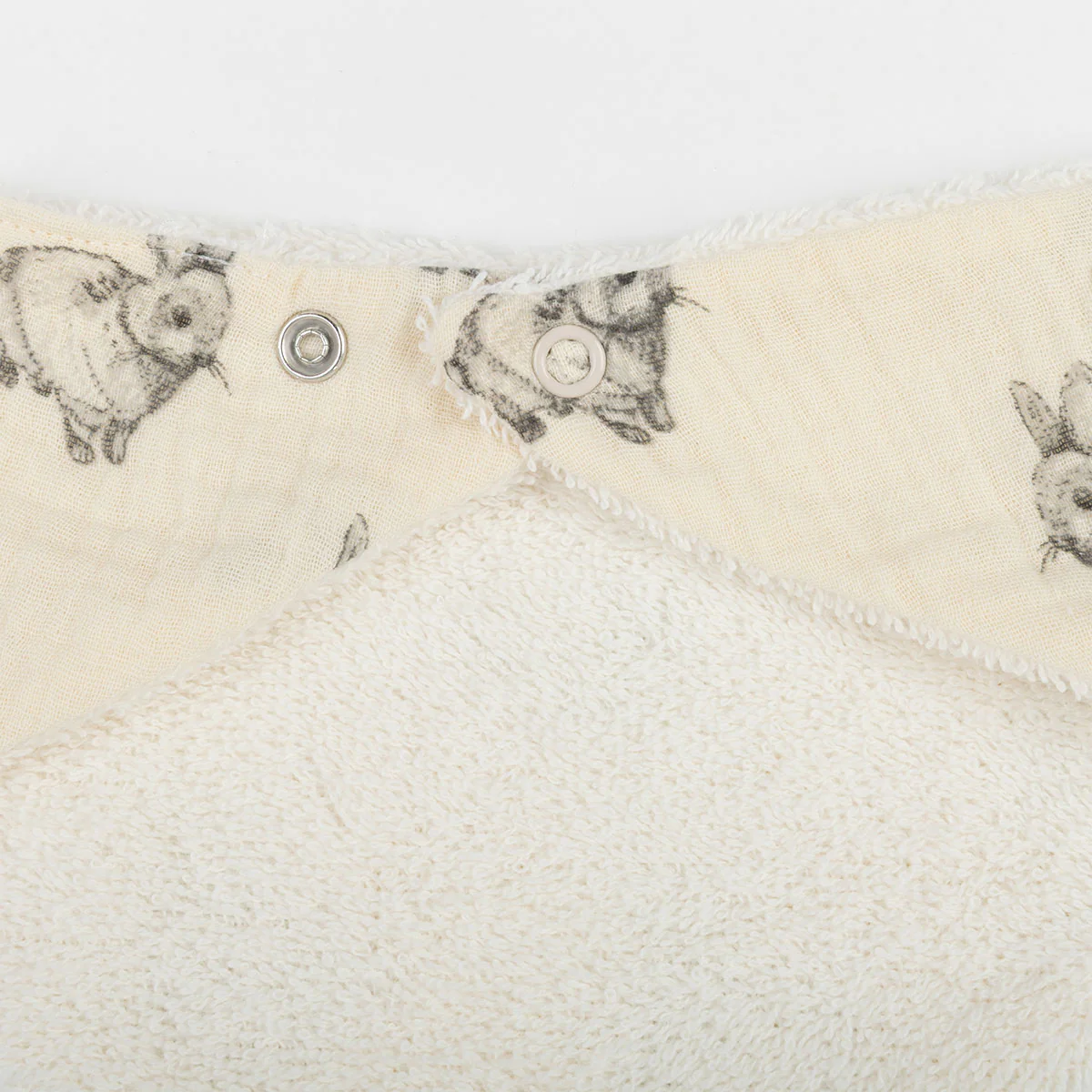 Pañoleta Rabbit Ecru - Image 4