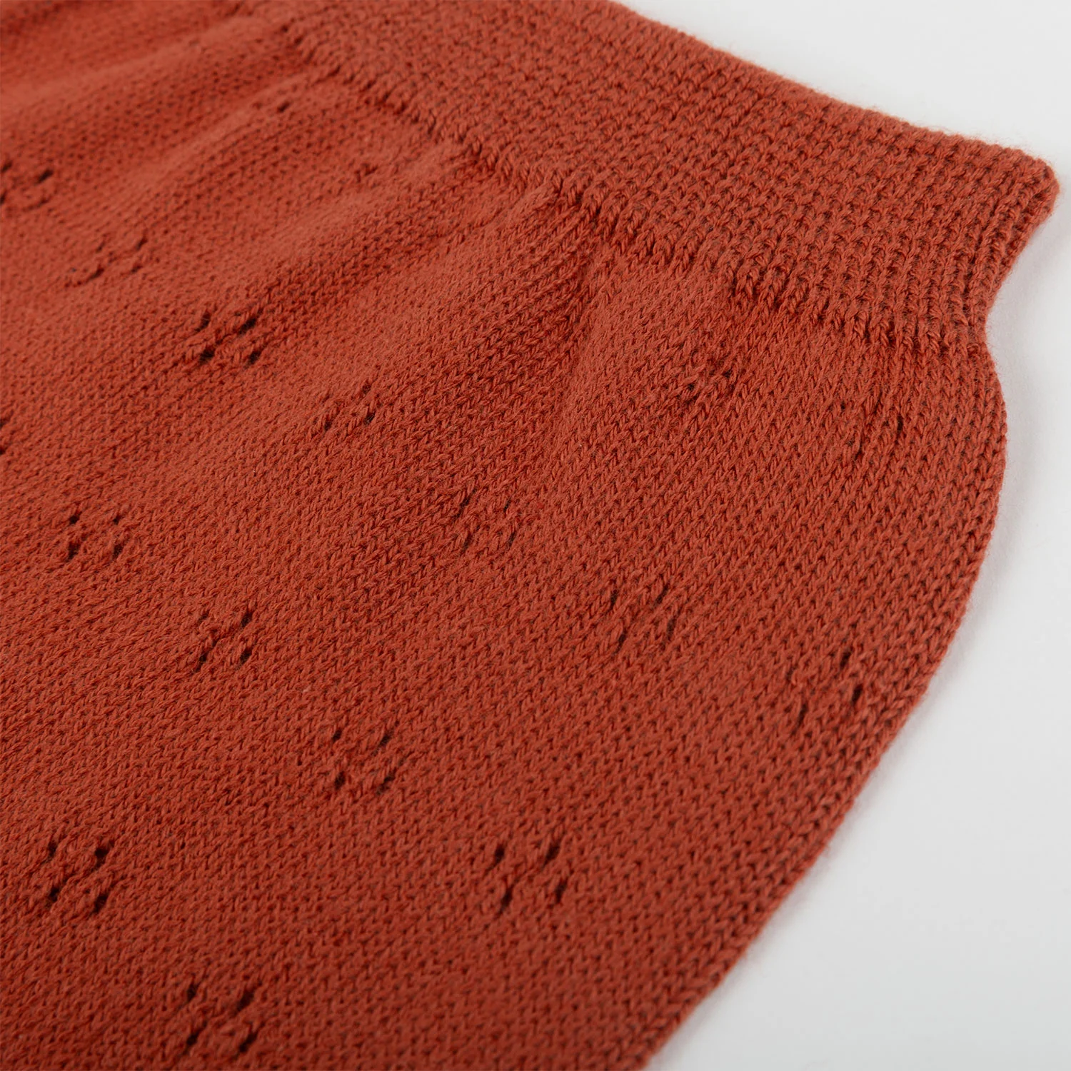 Polaina Knit Holey Red - Image 2